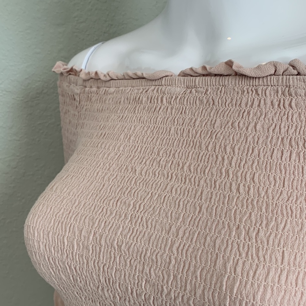 Kendall & Kylie Light Pink Off Shoulder Crop Top - Picture 3 of 8